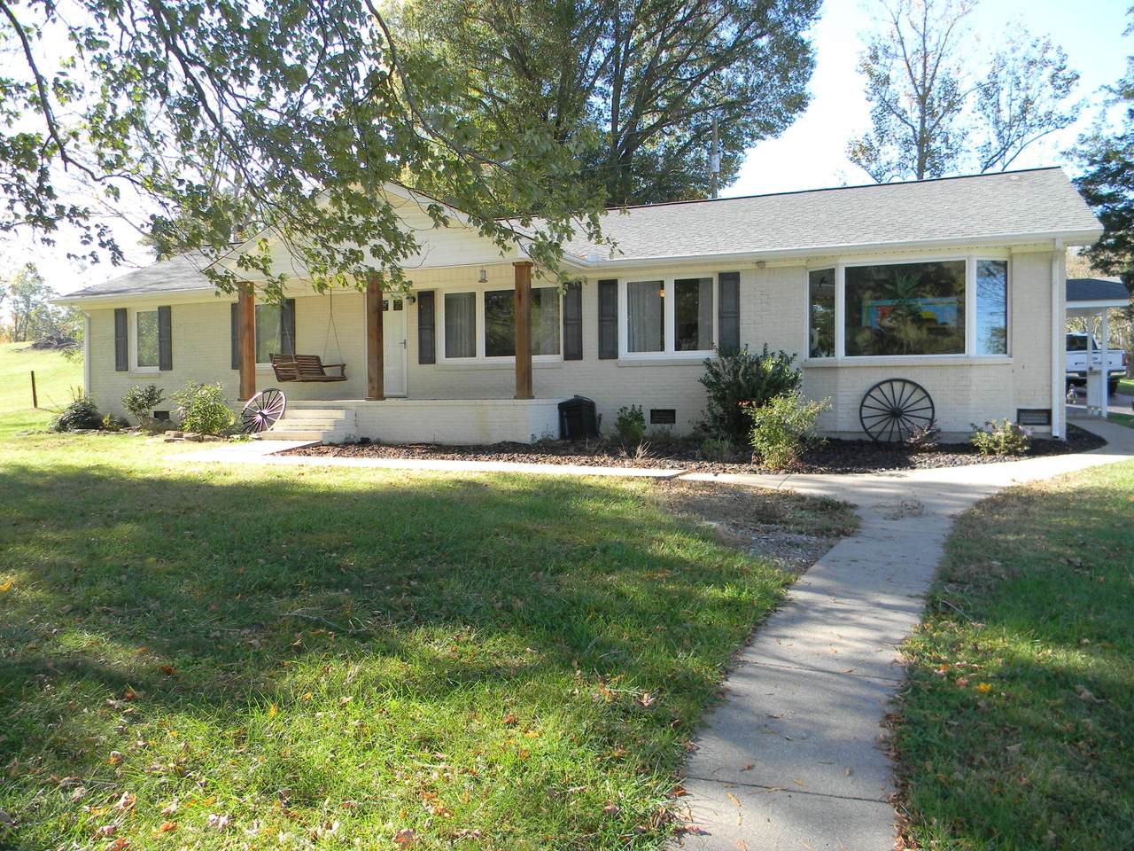 854 Shelbyville Hwy - Photo 1