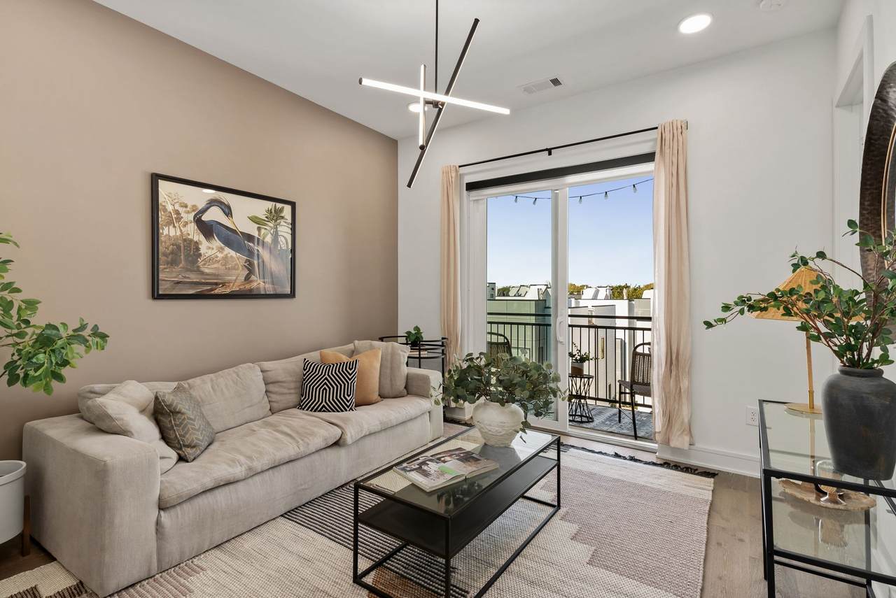 1125 10th Ave - Photo 1