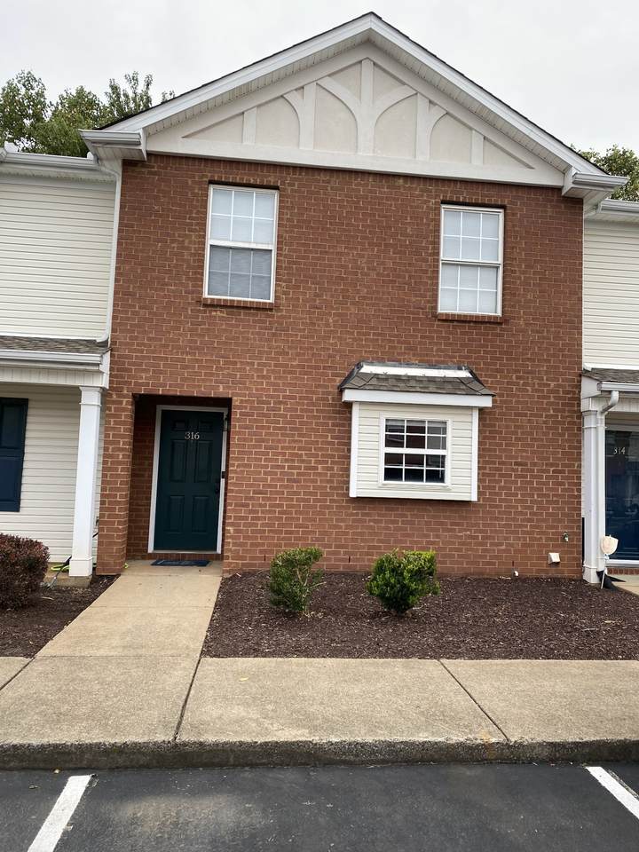 316 Arapaho Dr - Photo 1