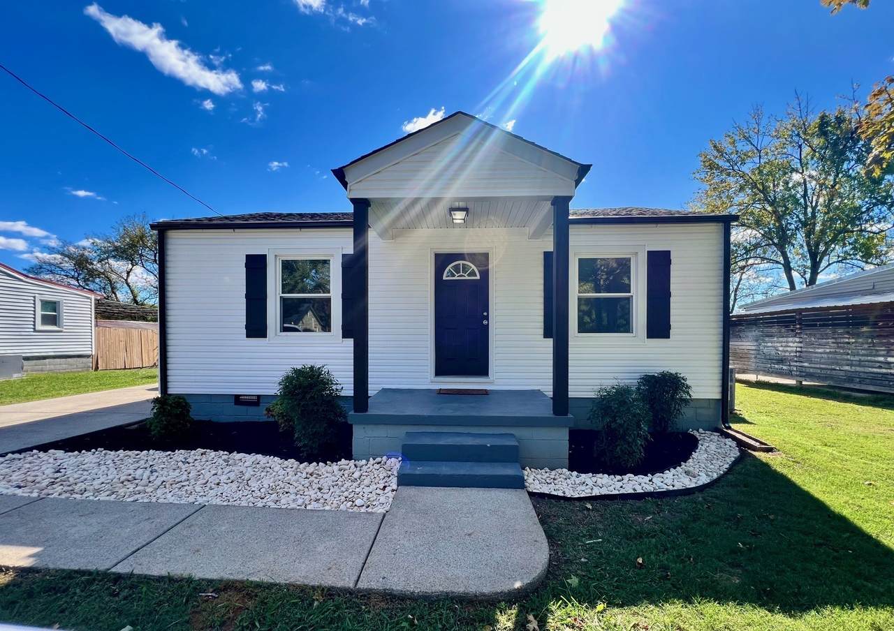 806 Meadowlane Dr - Photo 1