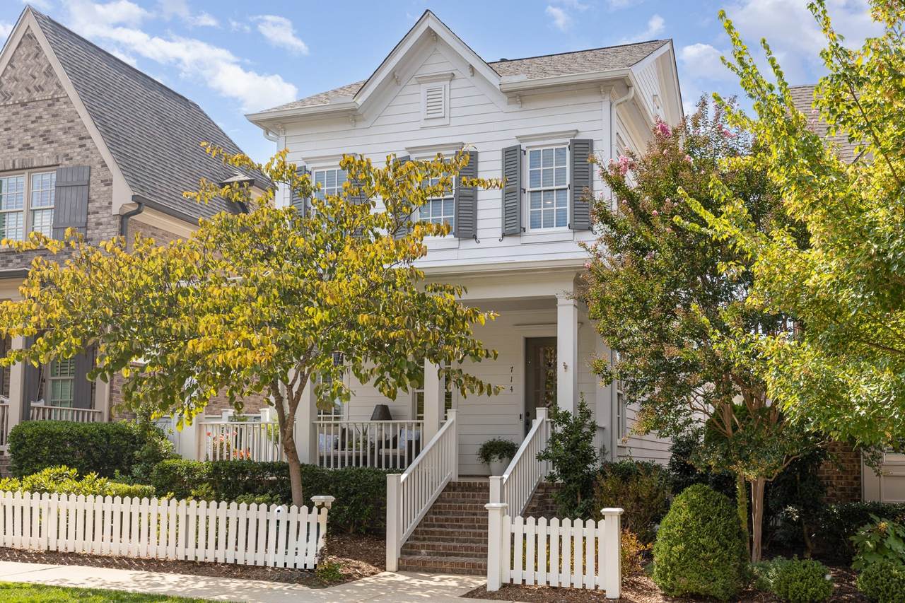 714 Shelley Ln - Photo 1