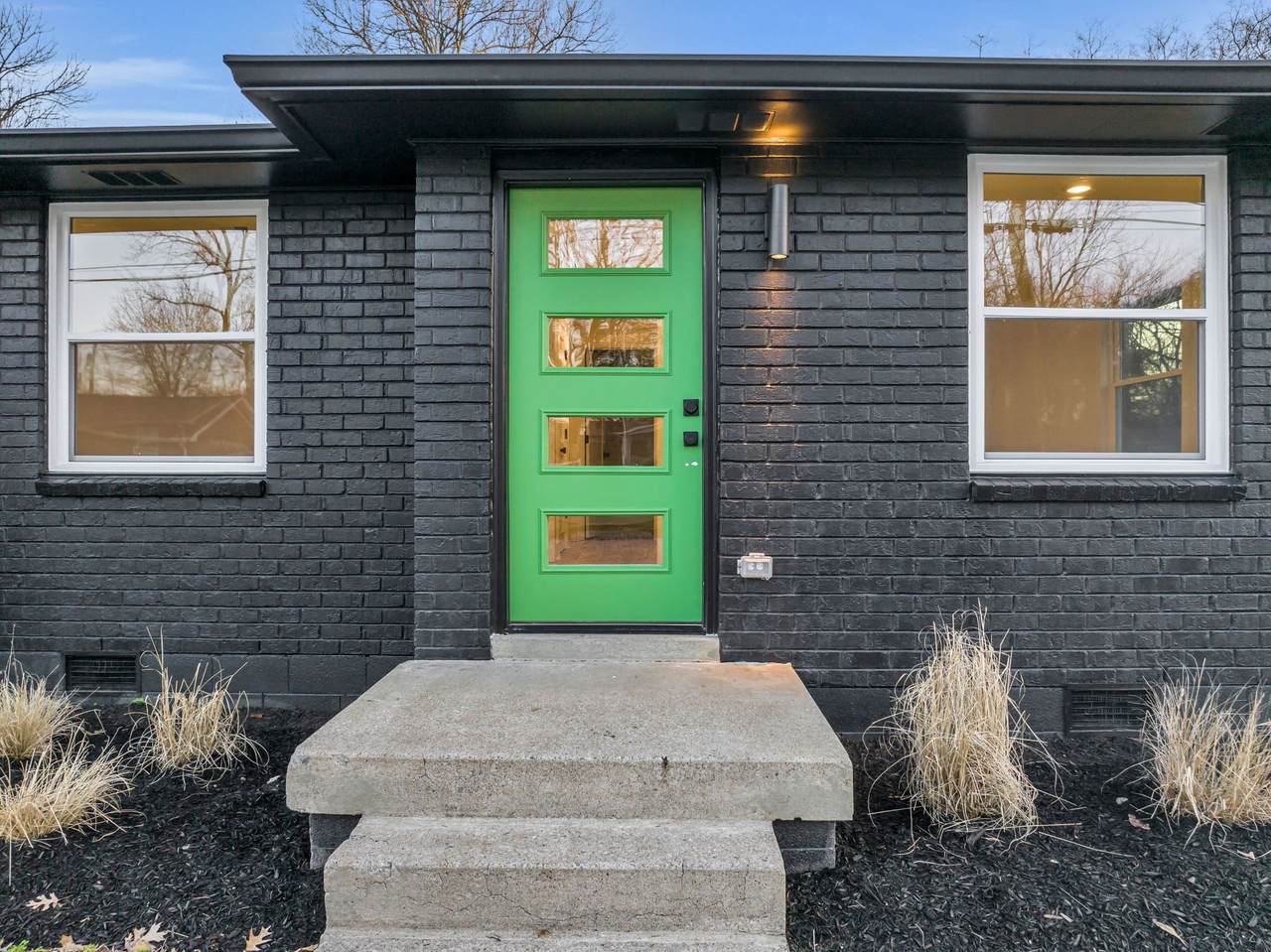 293 Nokes Dr - Photo 1