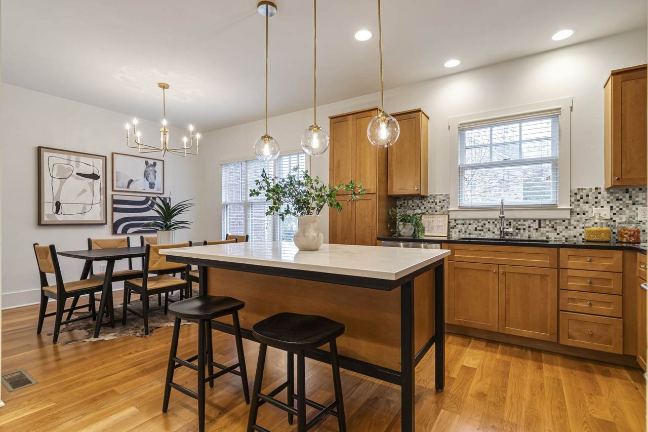 3186 Parthenon Ave - Photo 1