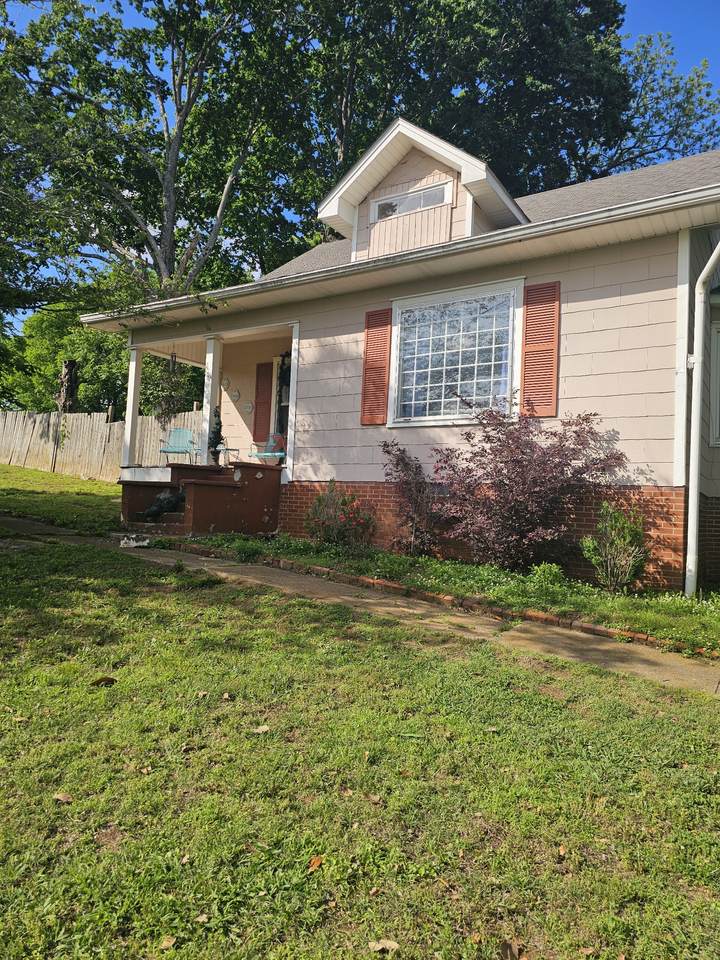 201 Shelbyville Mills Rd - Photo 1