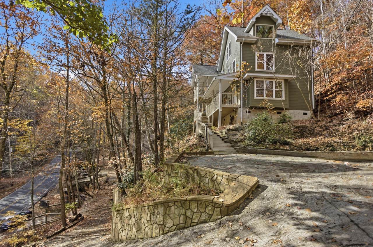 1110 Ski Mountain Rd - Photo 1