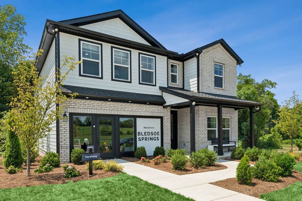 2744 Conger Drive - Photo 1