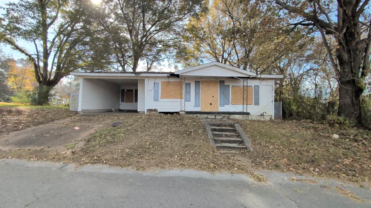 812 Brown St - Photo 1