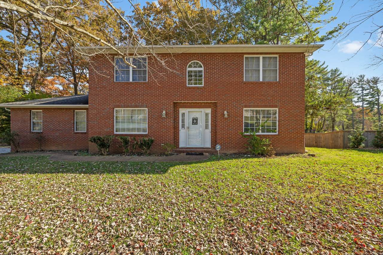 1105 Walton Ln - Photo 1