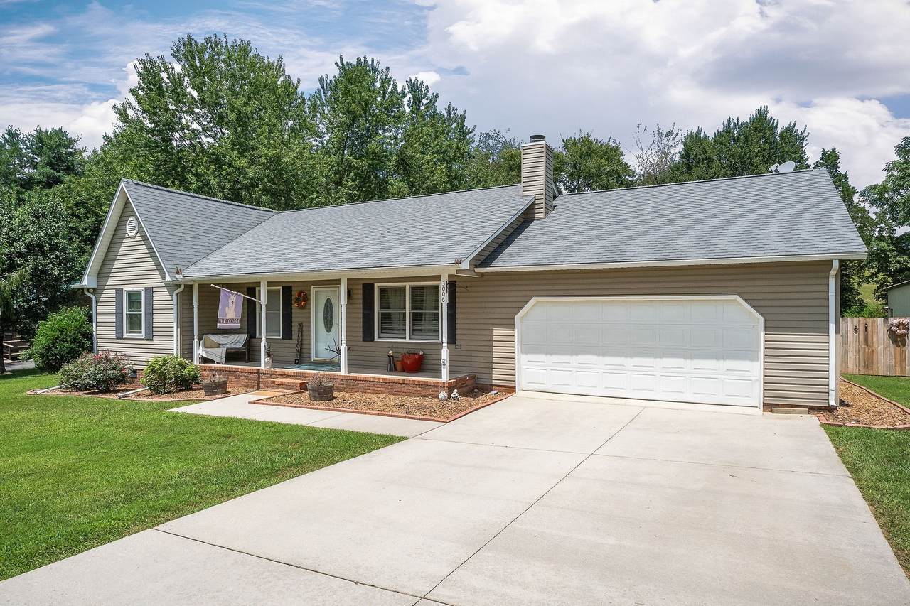 3006 Deerhaven Dr - Photo 1