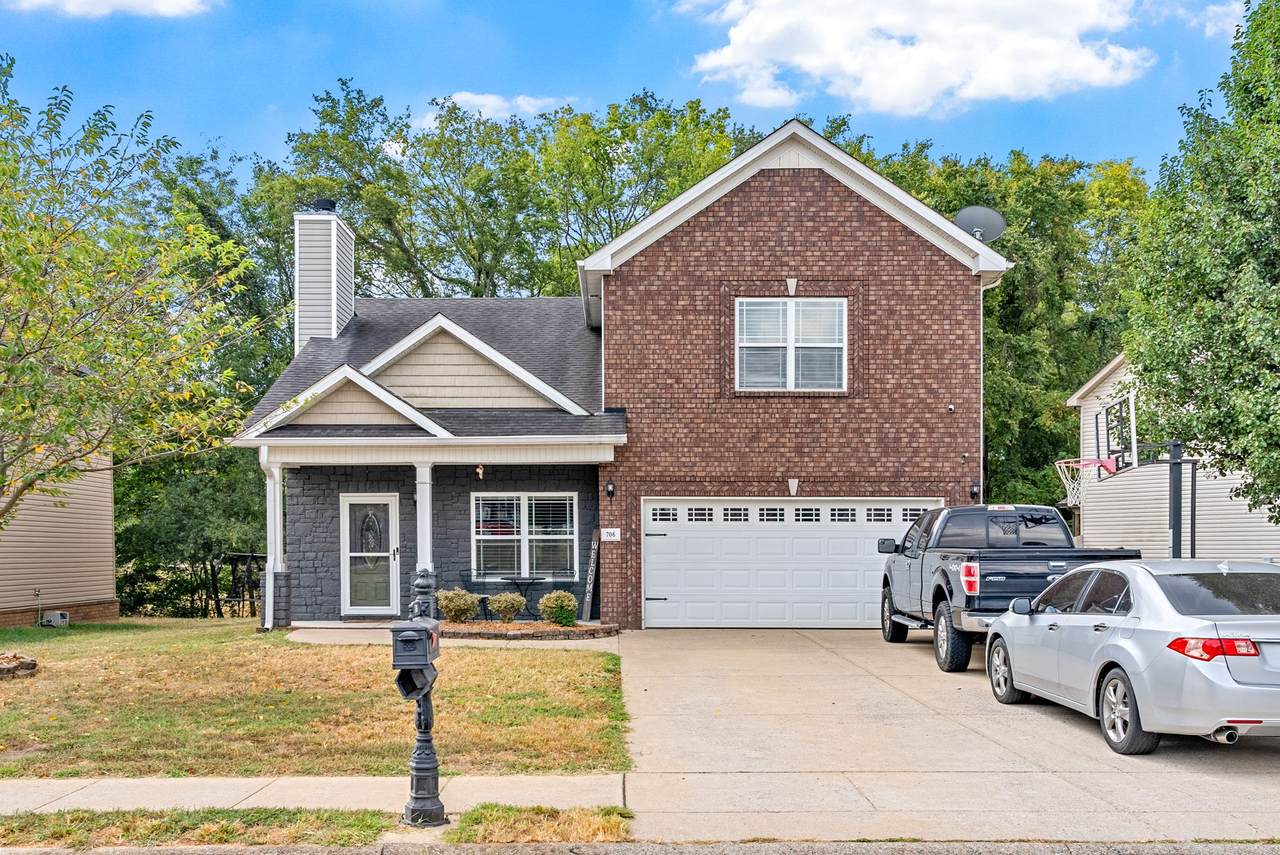 706 Cavalier Dr - Photo 1