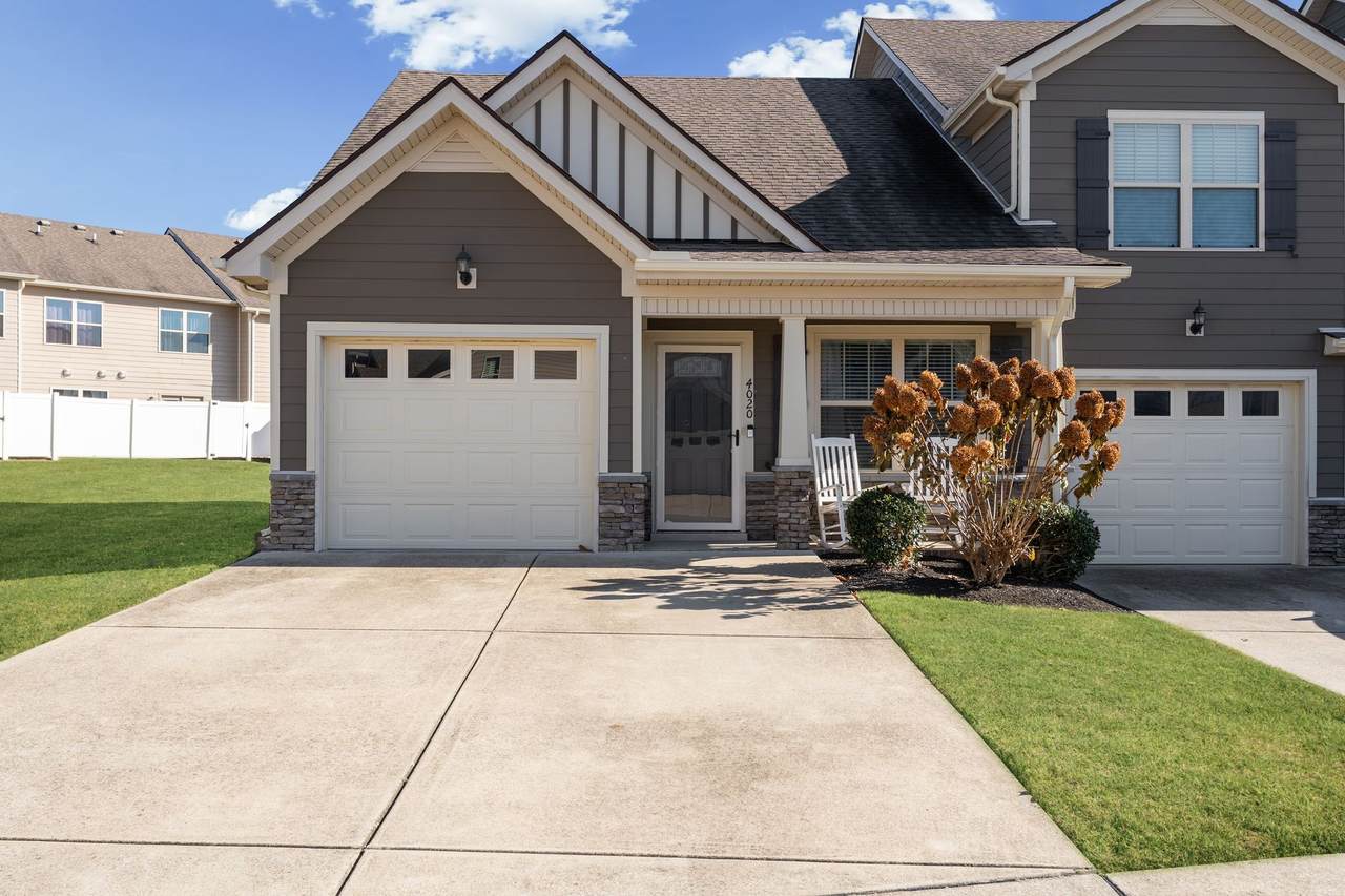 4020 Commons Dr - Photo 1