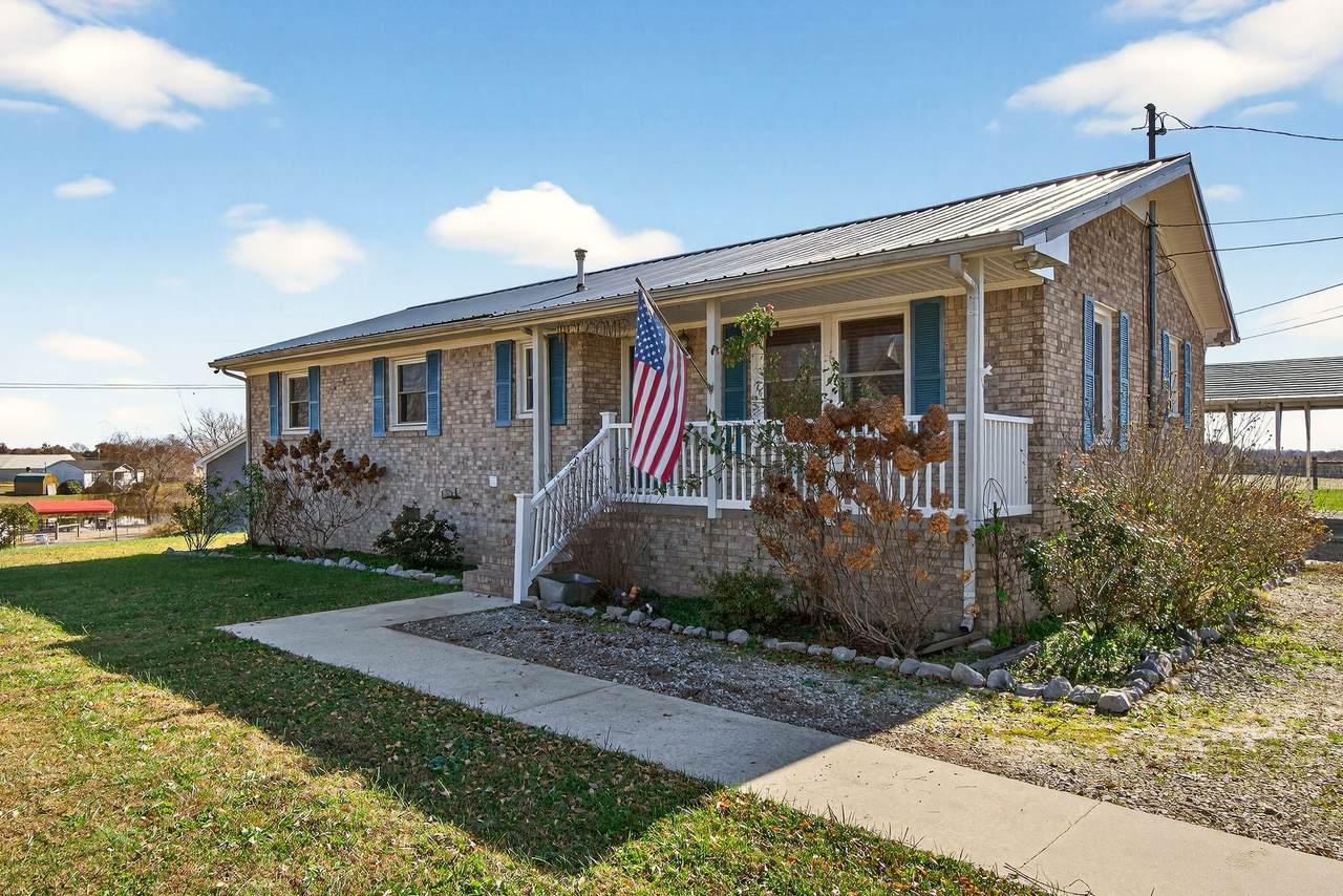 326 Webb Ln - Photo 1