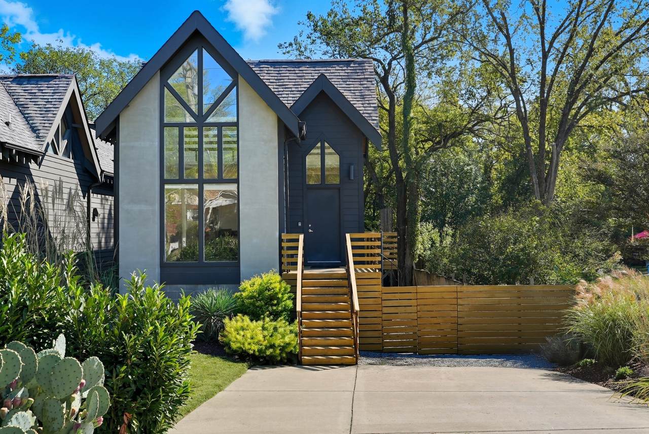 1805 Riverside Dr - Photo 1