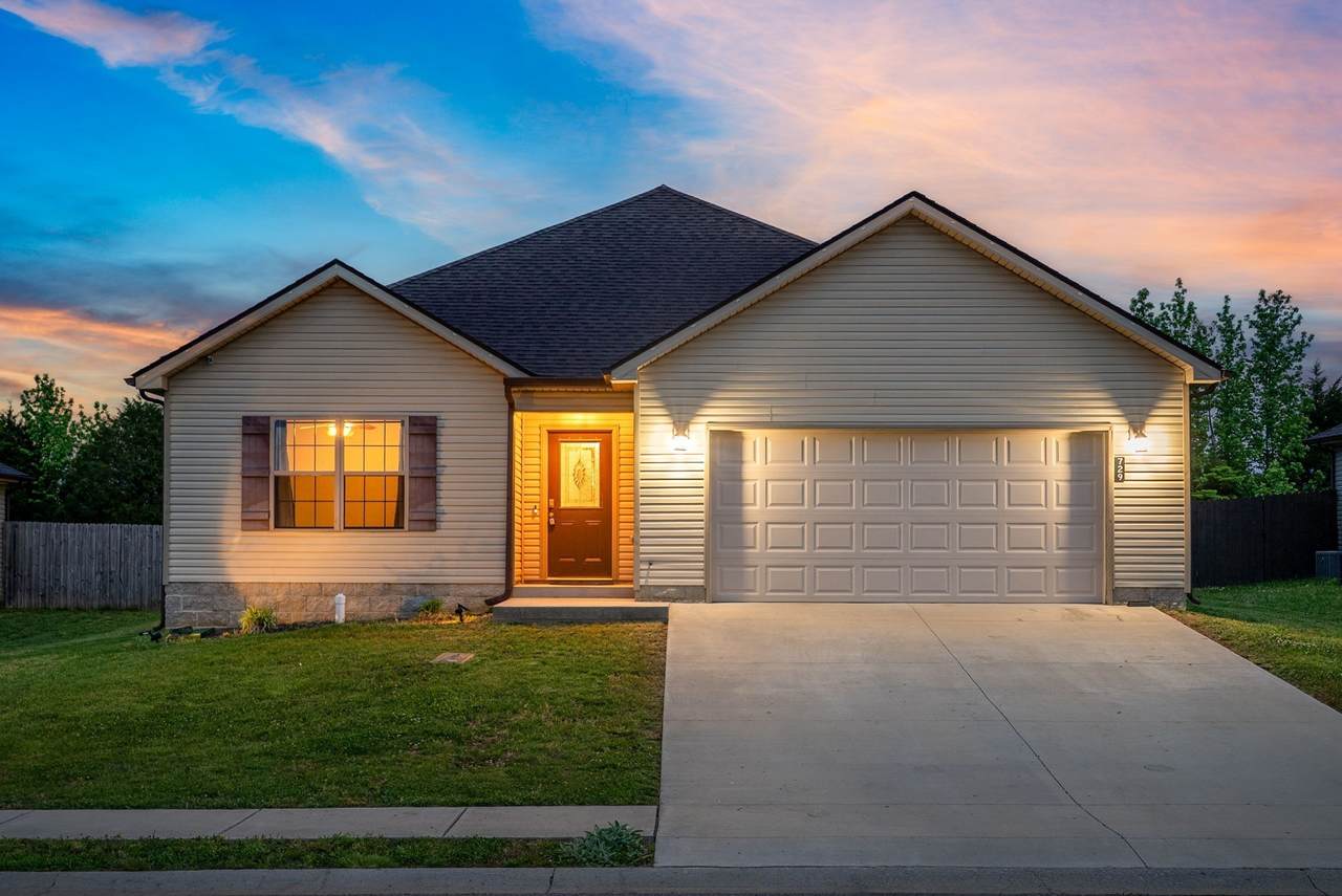 729 Tidwell Dr - Photo 1