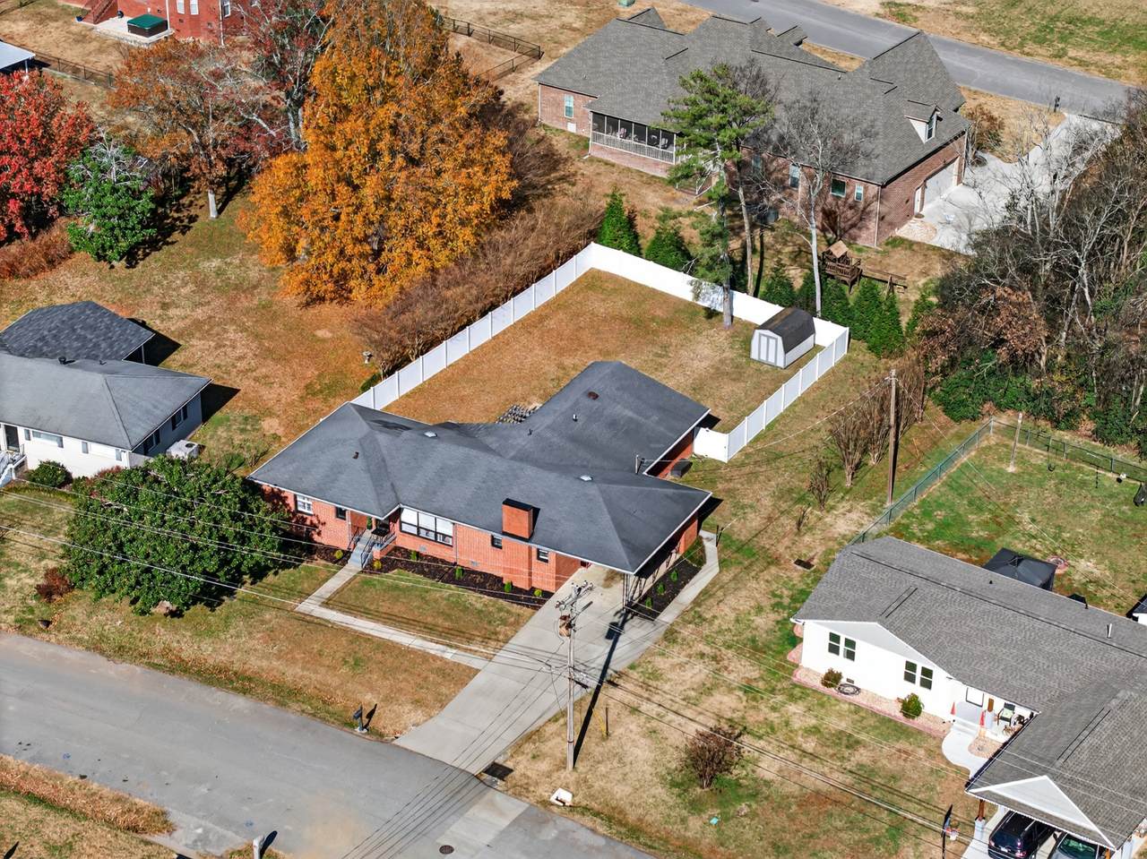 1105 Bagley Dr - Photo 1