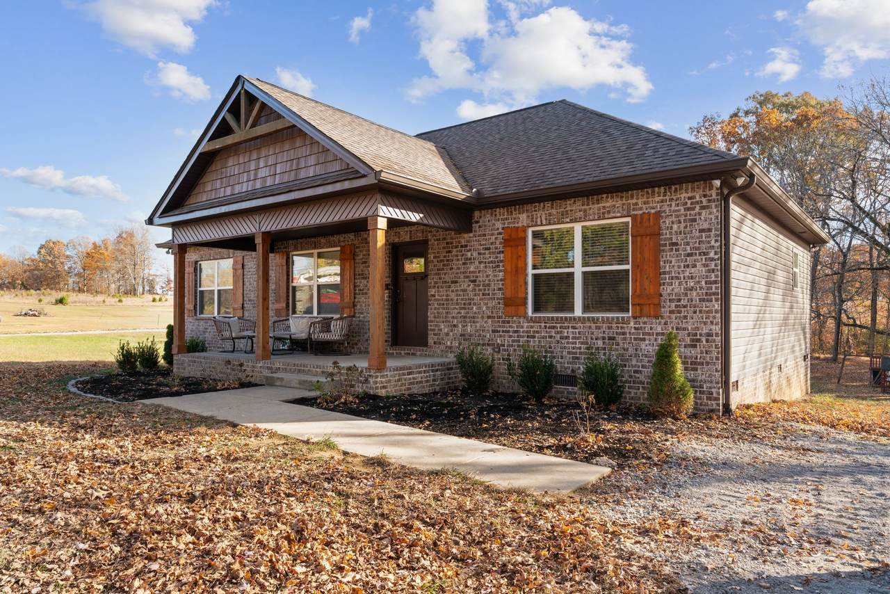 634 S Tunnel Rd - Photo 1