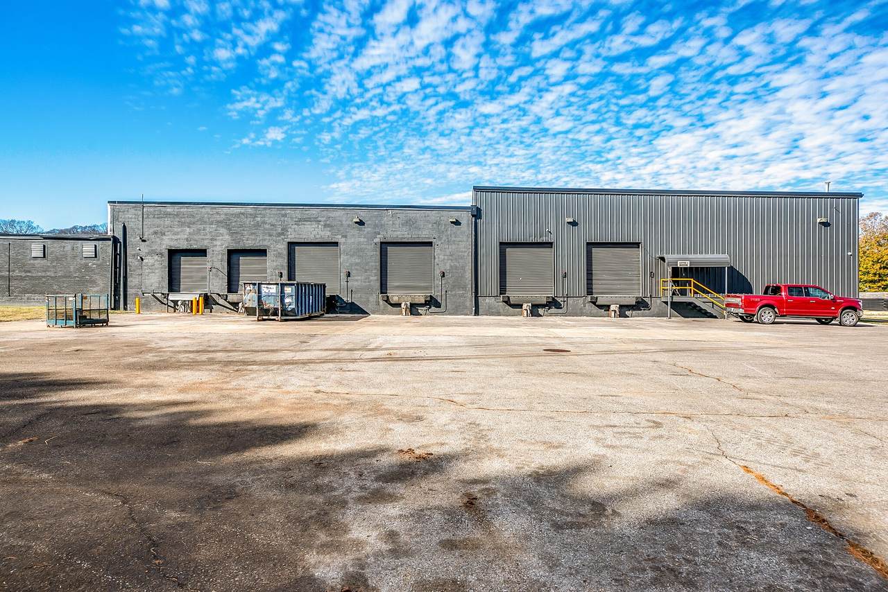 https://bt-photos.global.ssl.fastly.net/nashville/1280_boomver_1_RTC3048090-1.jpg