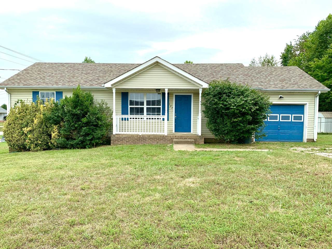 122 Grant Ave - Photo 1