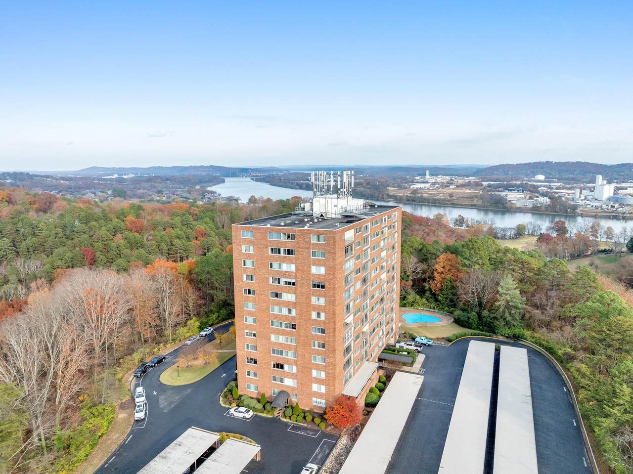 https://bt-photos.global.ssl.fastly.net/nashville/1280_boomver_1_RTC3049211-1.jpg