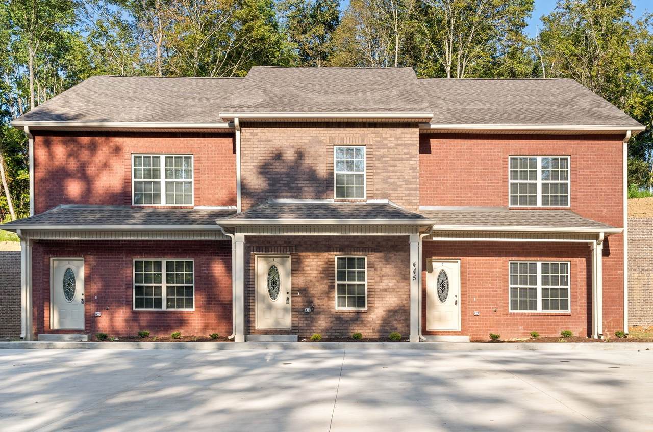 445 Oak St - Photo 1