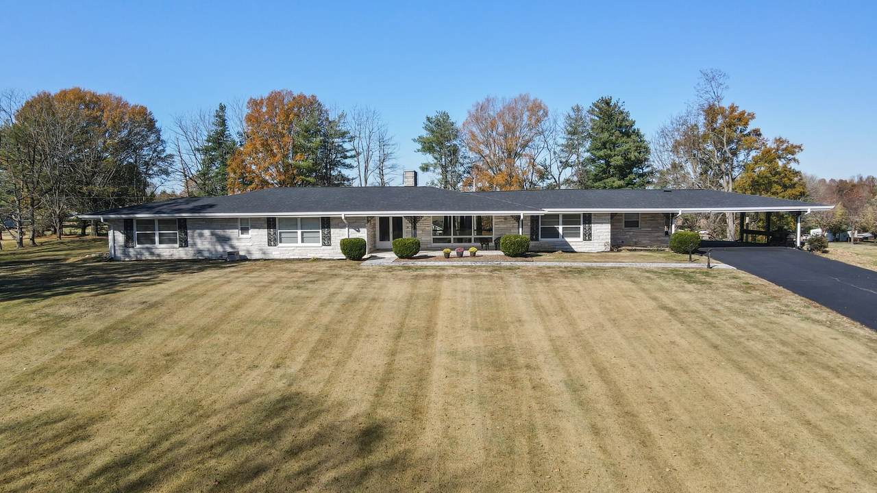 676 Ferguson Hill Rd - Photo 1
