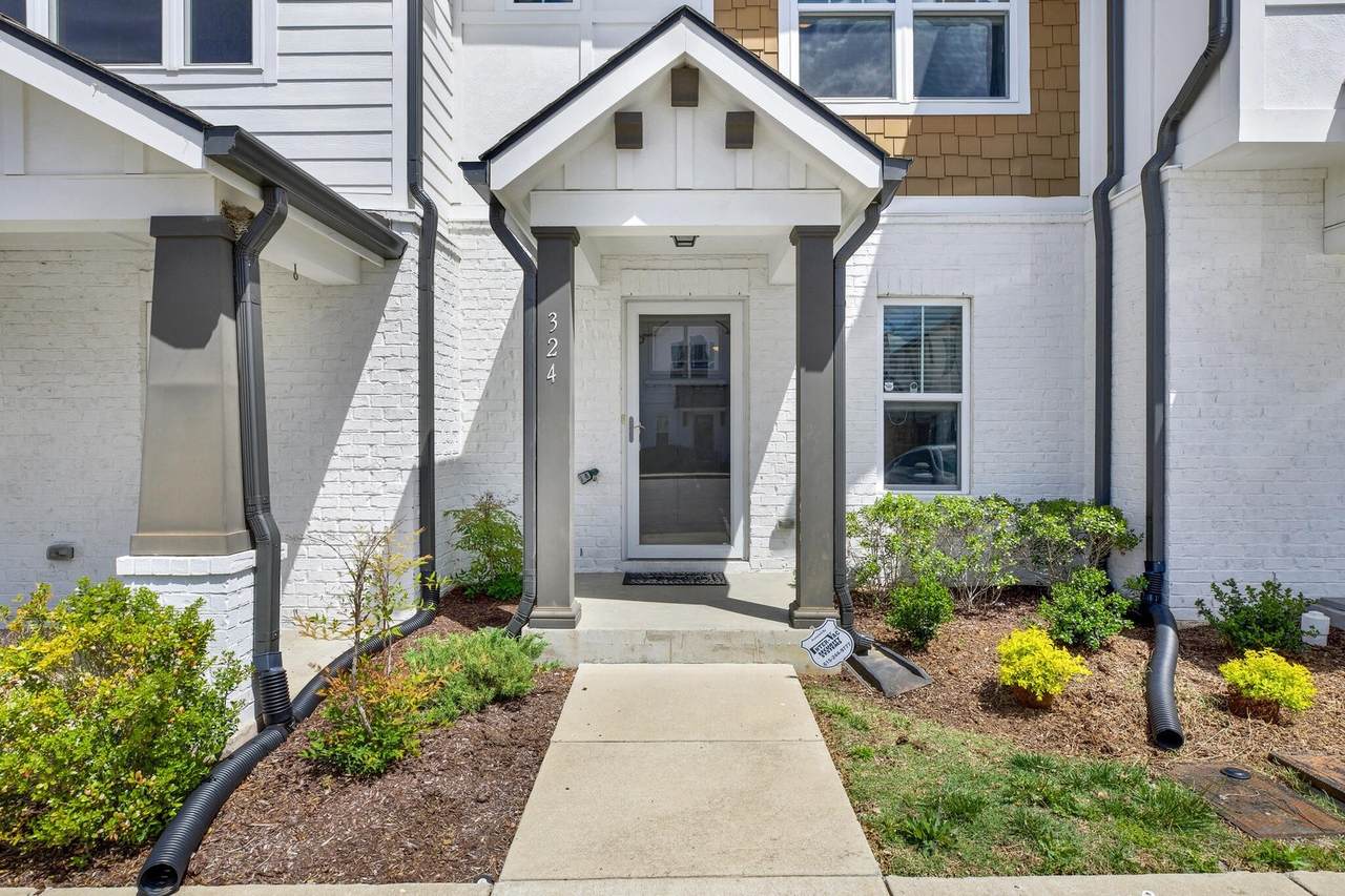 324 W Mill Dr - Photo 1