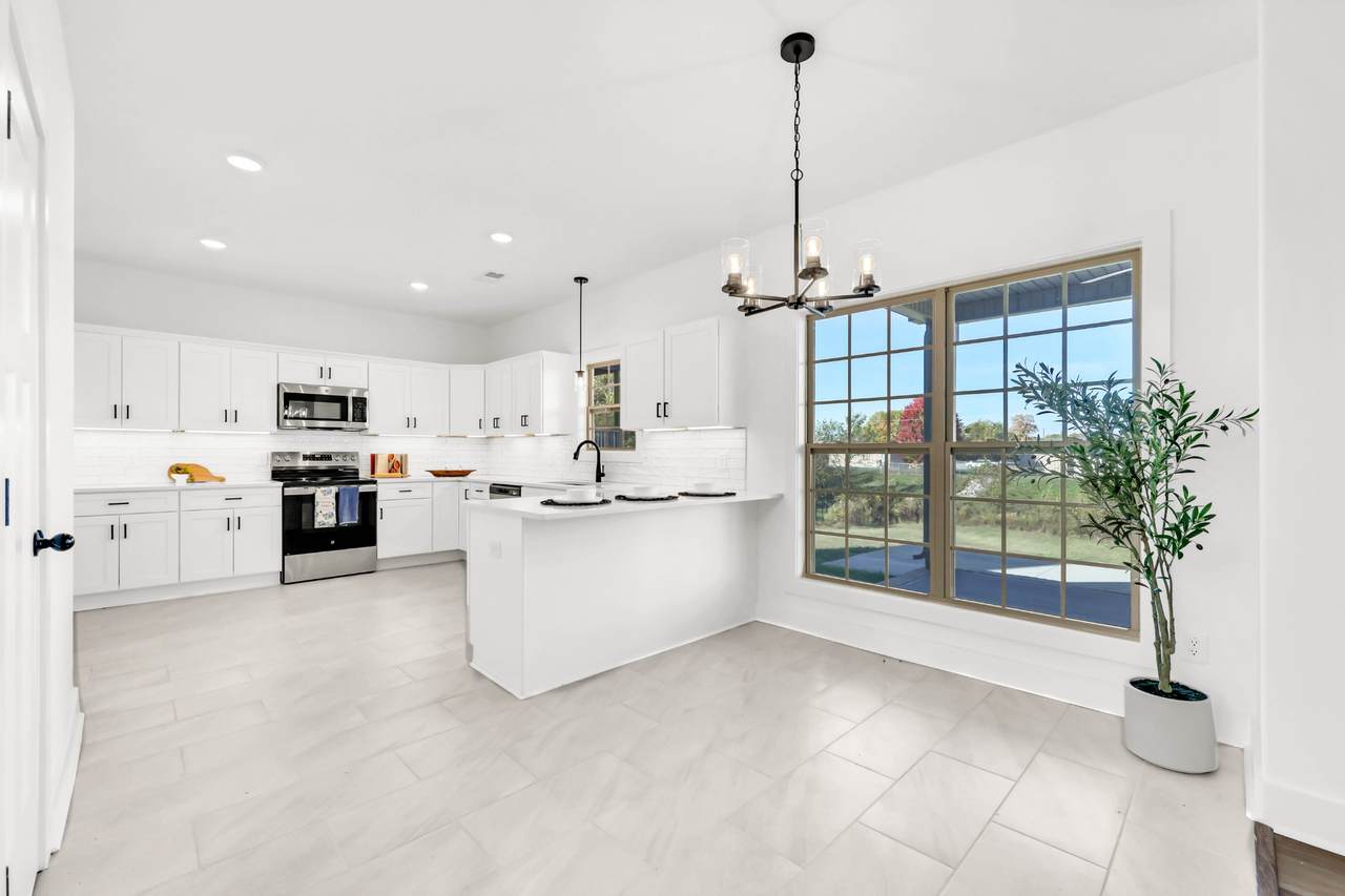 1117 Henry Place Blvd - Photo 1