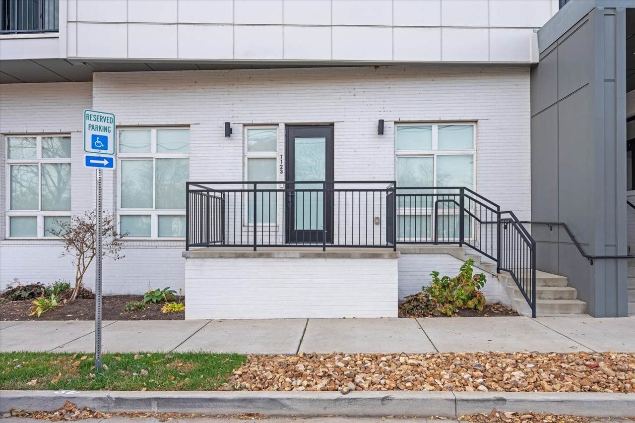 1123 10th Ave - Photo 1