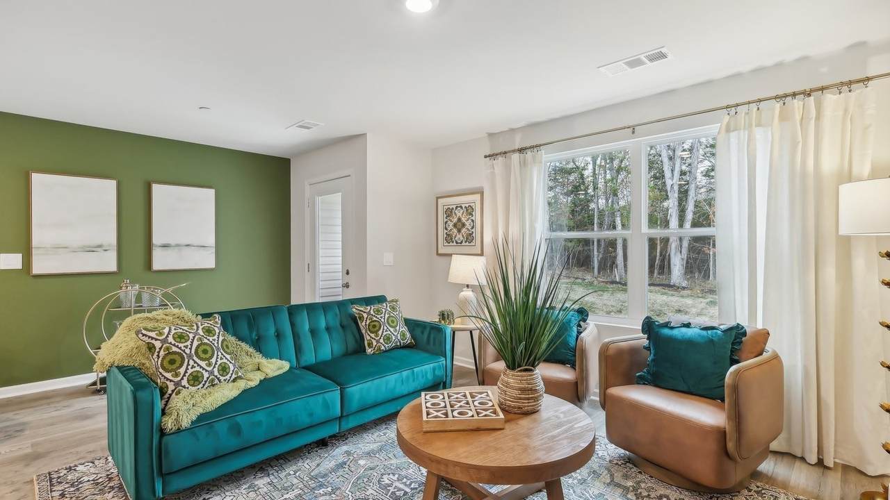 1464 Lexington Way - Photo 1