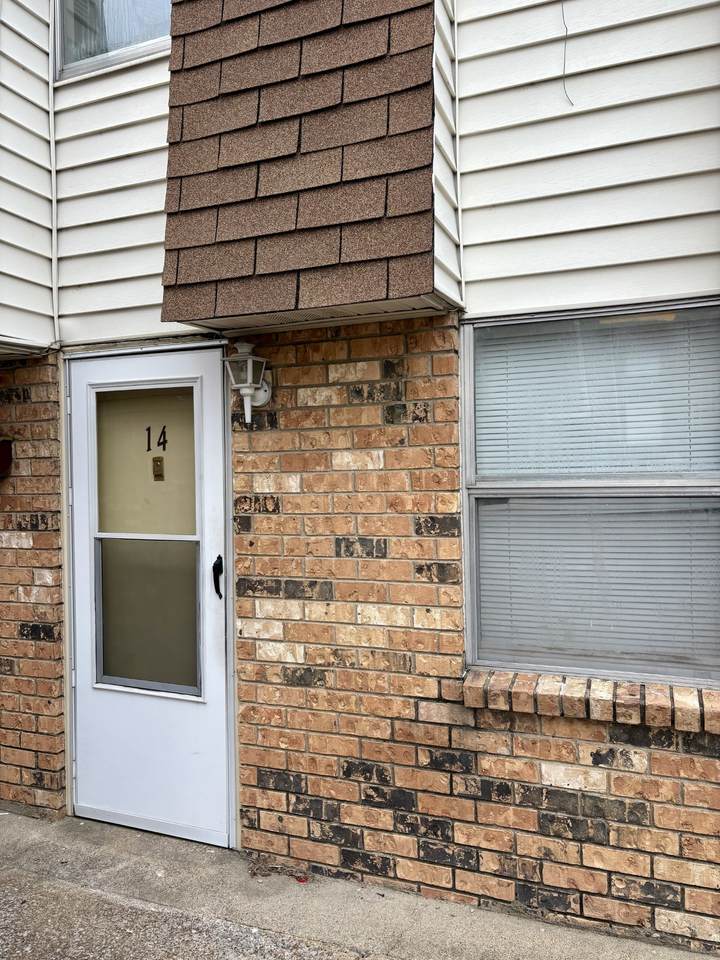 370 Wallace Rd - Photo 1