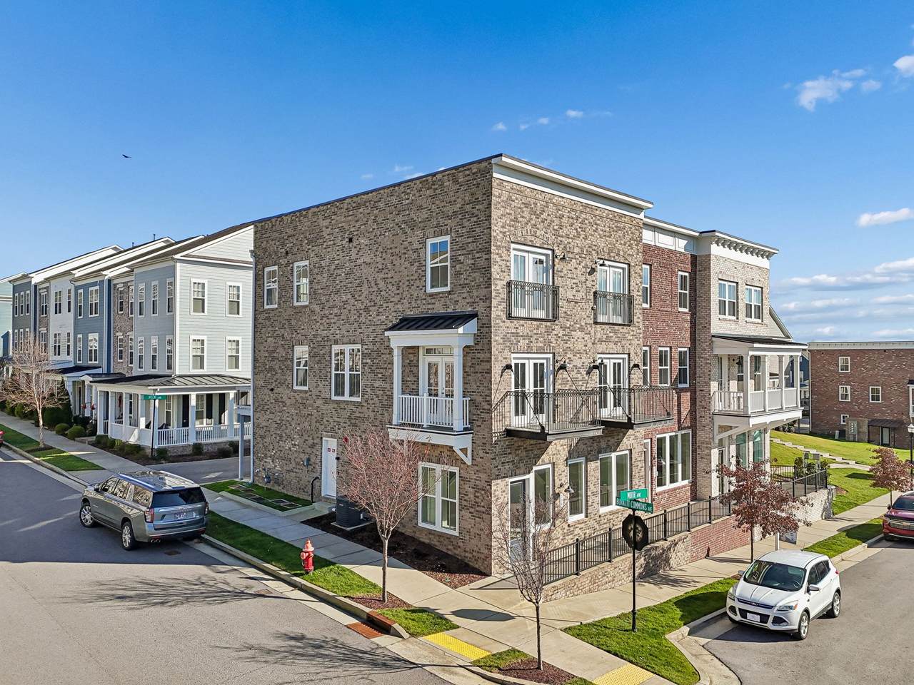 236 Muir Ave - Photo 1