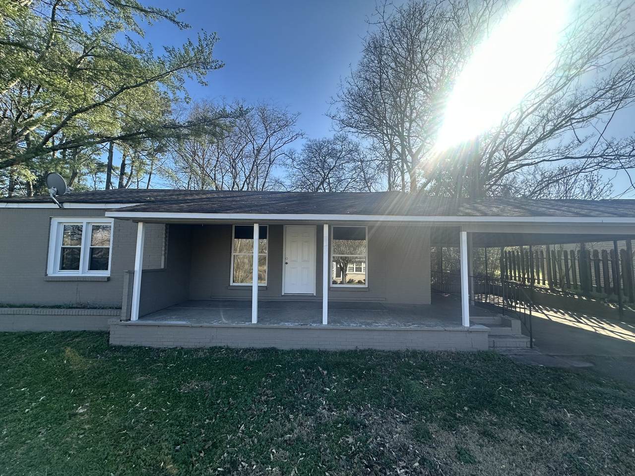 204 Ruby St - Photo 1