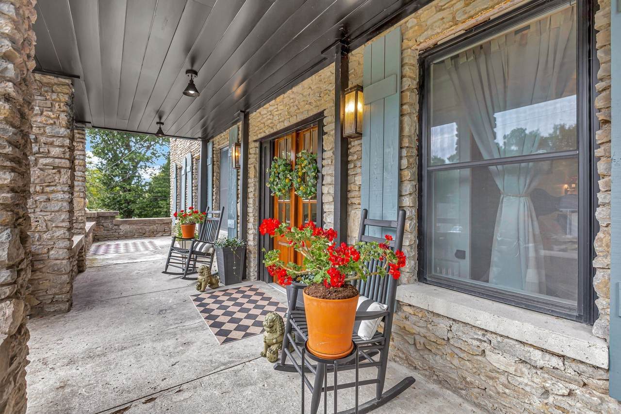 777 Hospital Dr - Photo 1