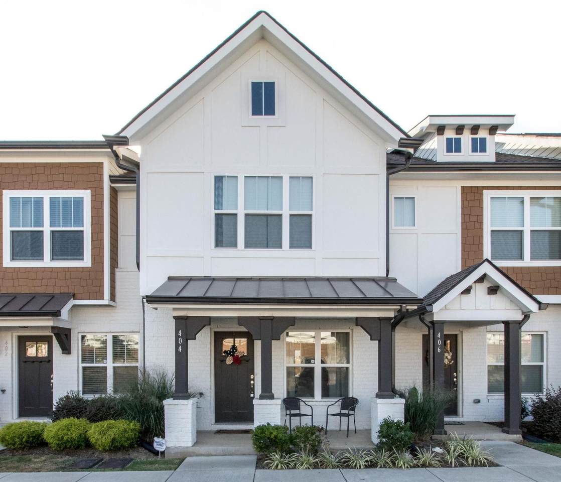 404 W Mill Dr - Photo 1