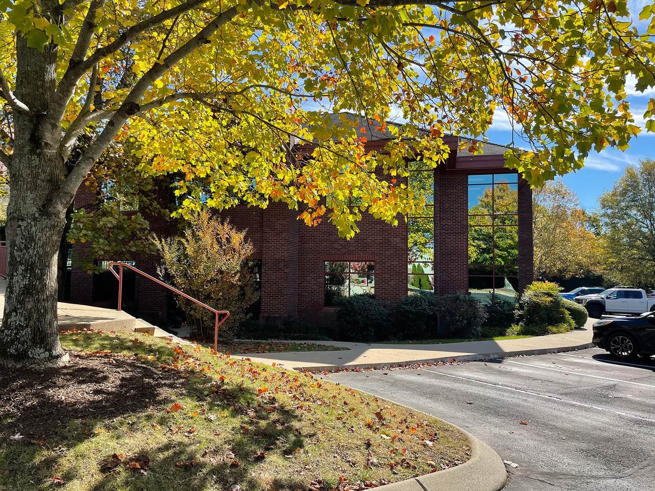https://bt-photos.global.ssl.fastly.net/nashville/1280_boomver_1_RTC3065052-1.jpg