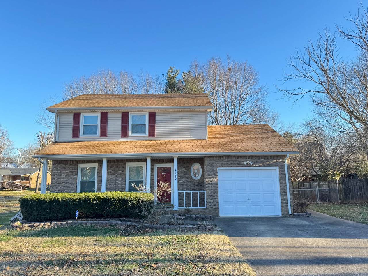 1829 Bourne Cir - Photo 1