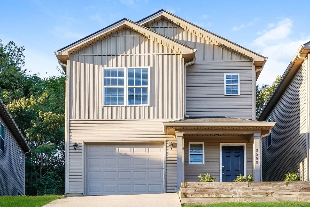 2562 Willowbranch Dr - Photo 1