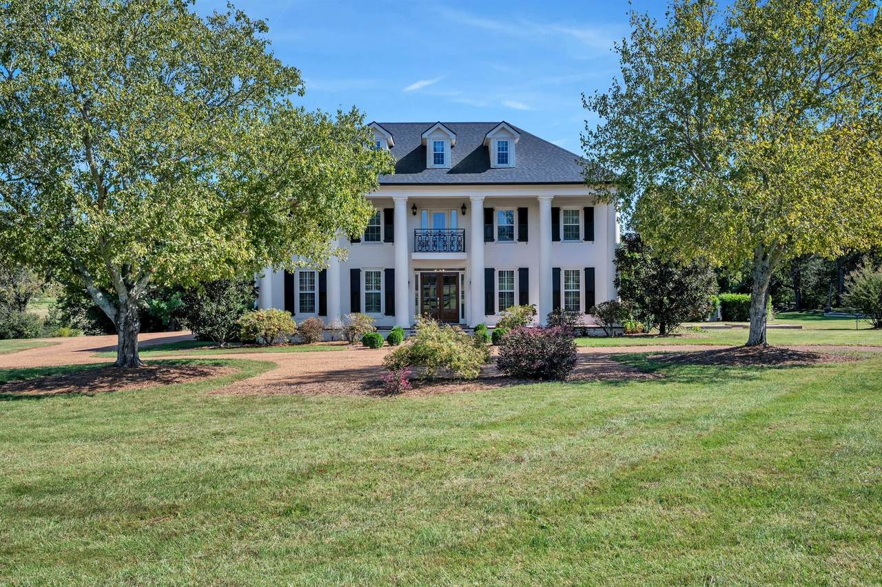 1860 Old Natchez Trce - Photo 1