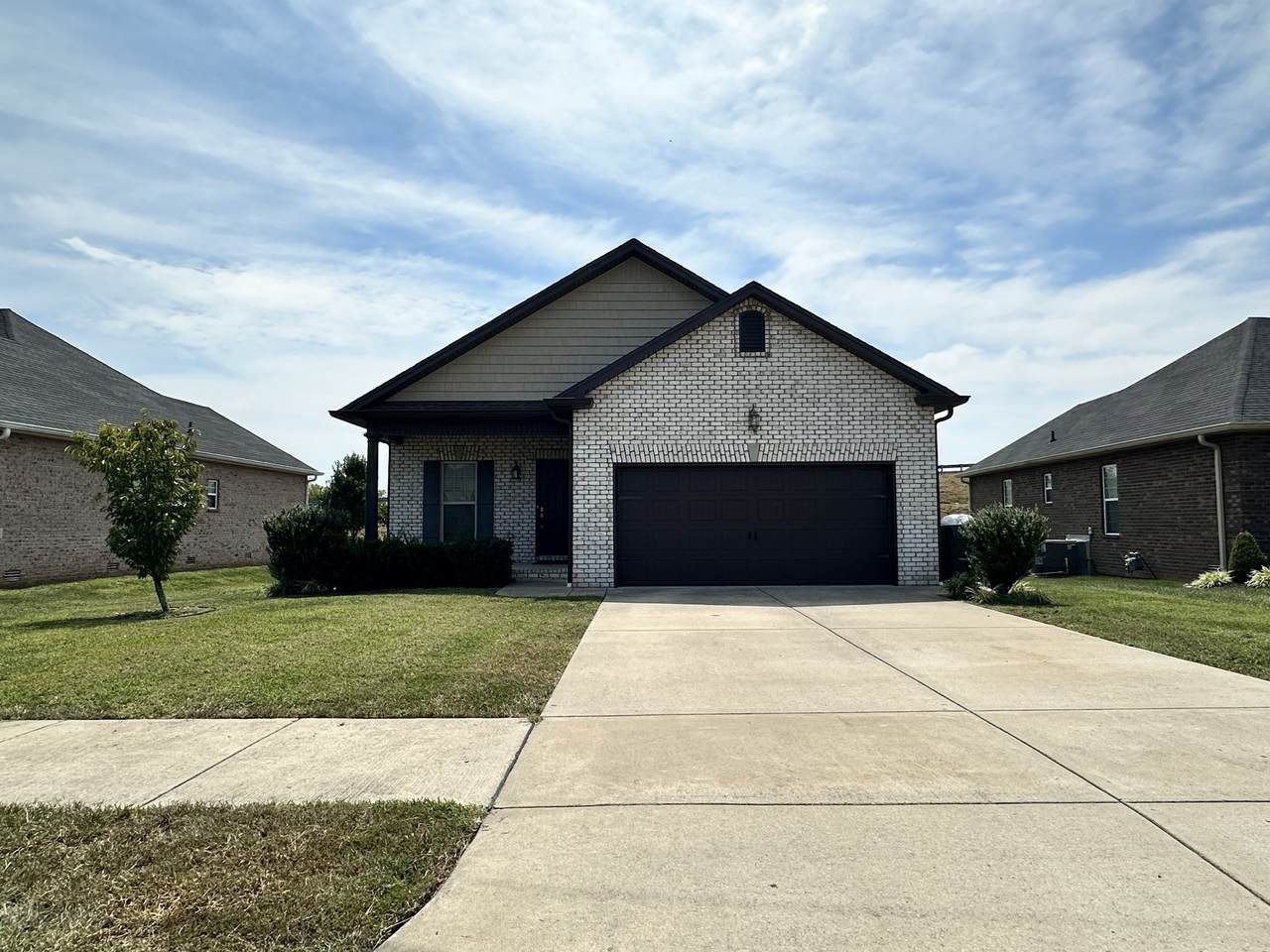 436 Lucy Cir - Photo 1