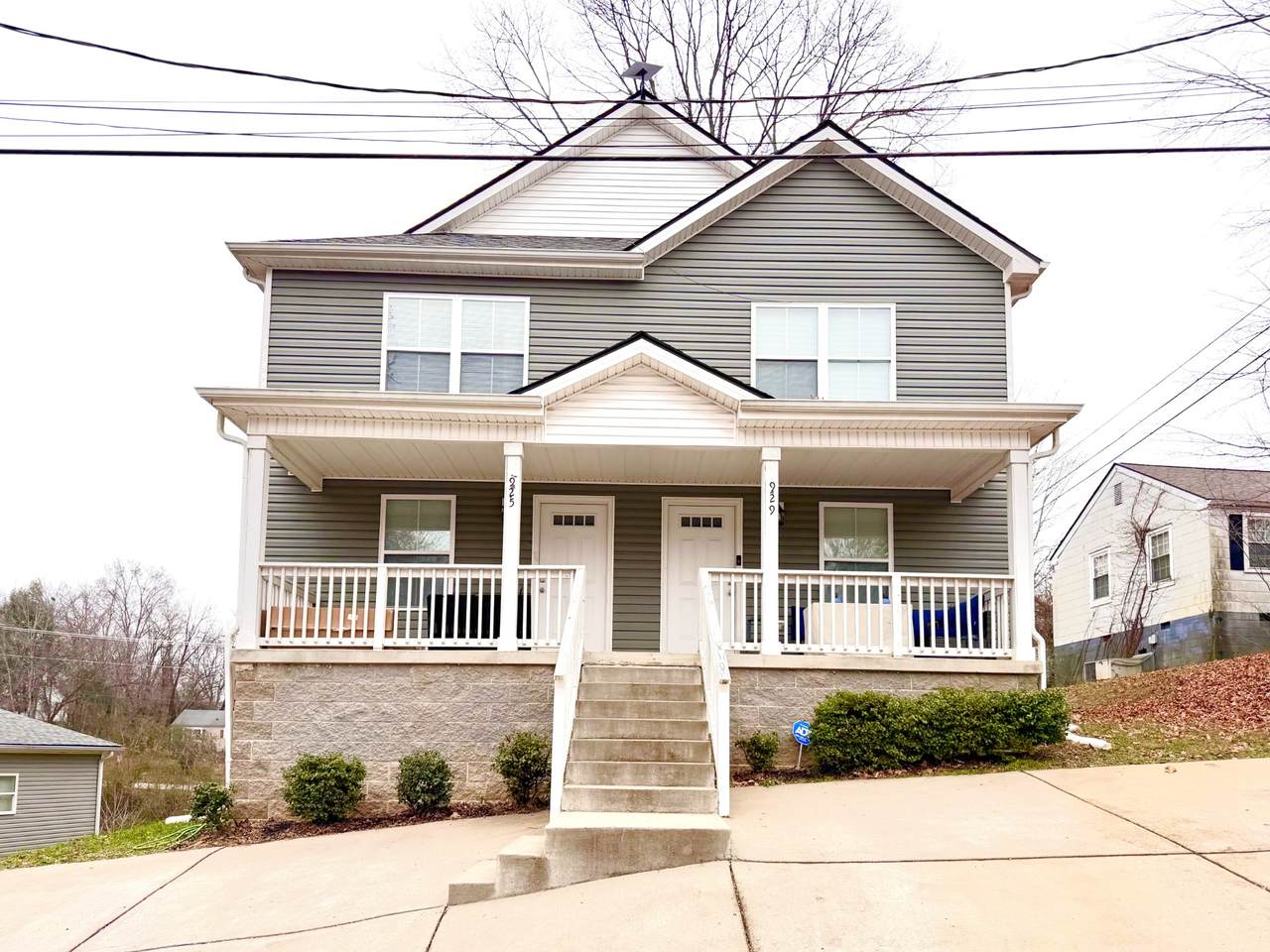 925 Woody Hills Dr - Photo 1