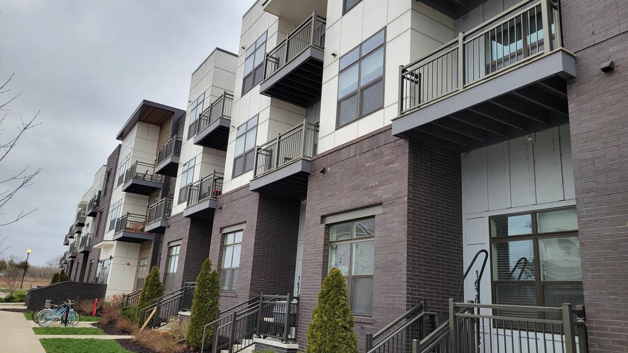 1638 54th Ave - Photo 1