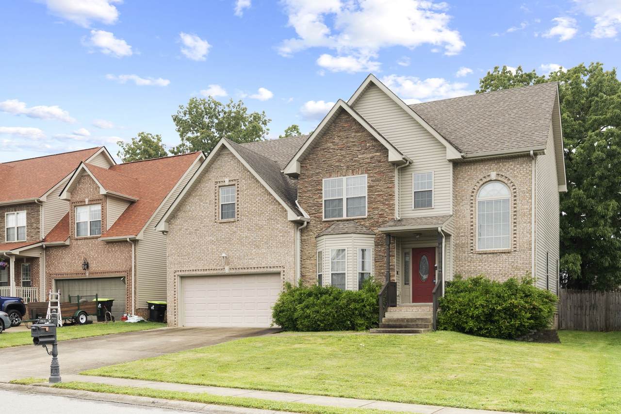 2916 Brewster Dr - Photo 1