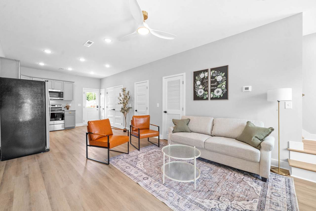 1113 Crossland Ave - Photo 1