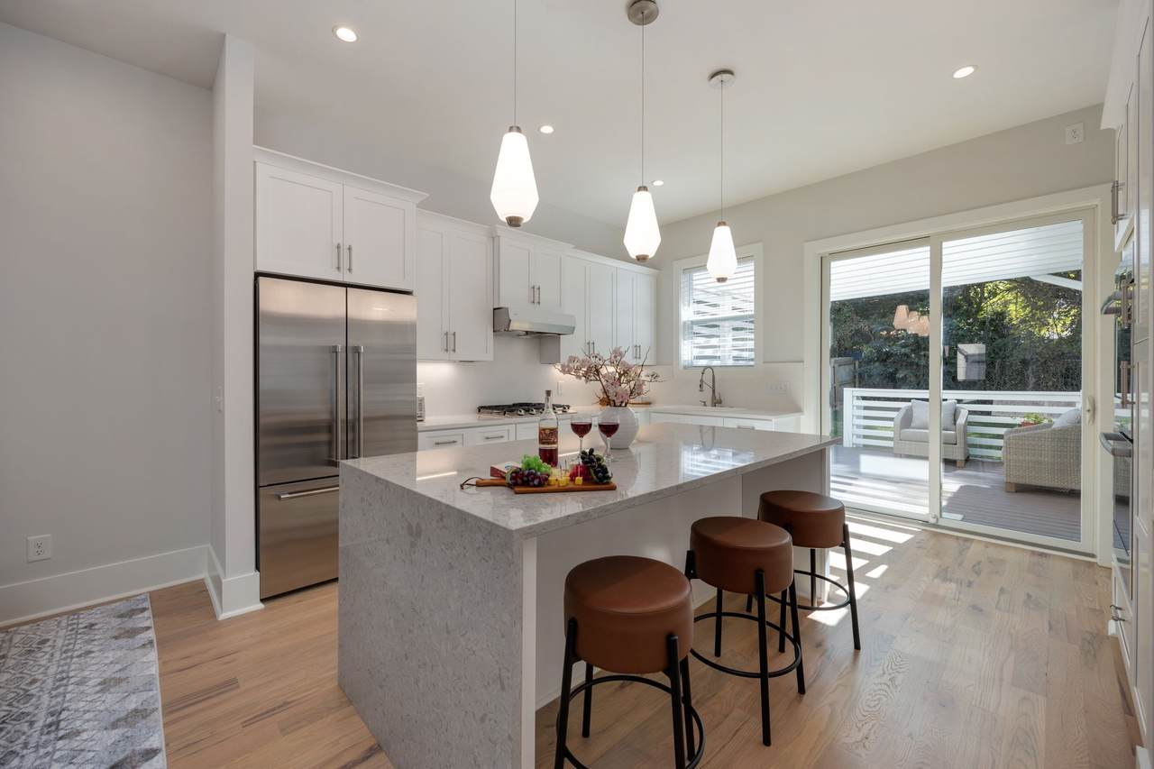 521 Camden Dr - Photo 1