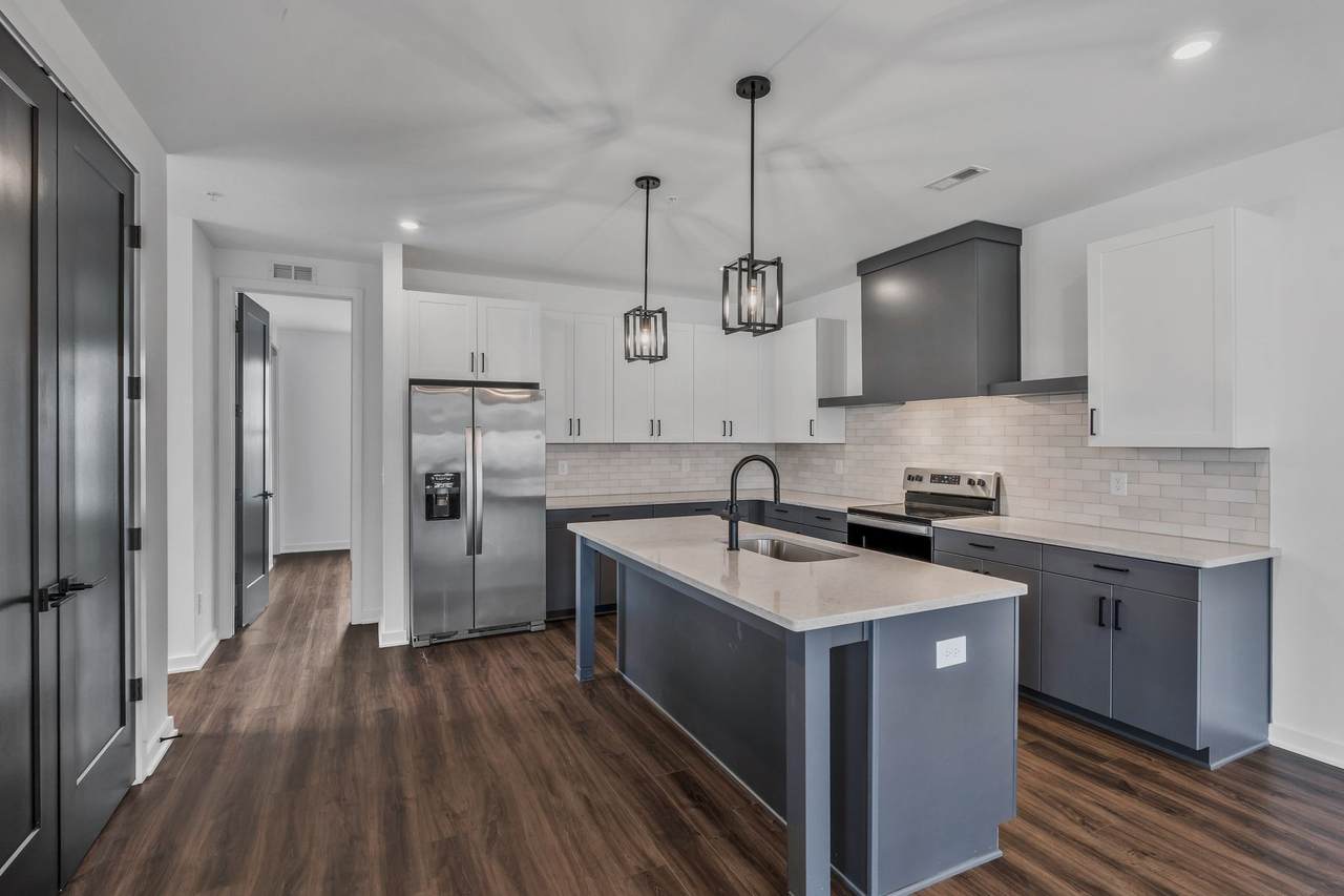 2032 Edison Park Ln - Photo 1