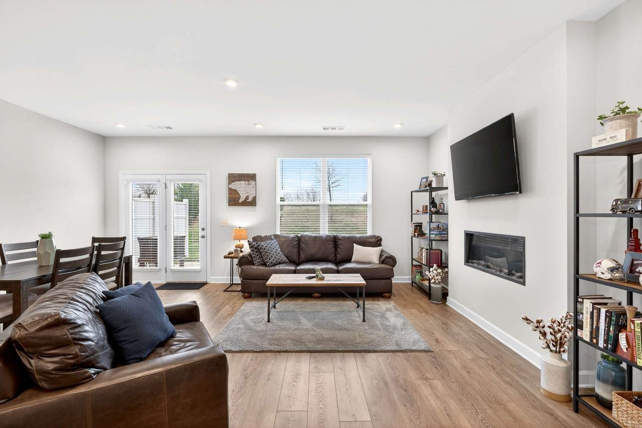 2014 Sperling Dr - Photo 1