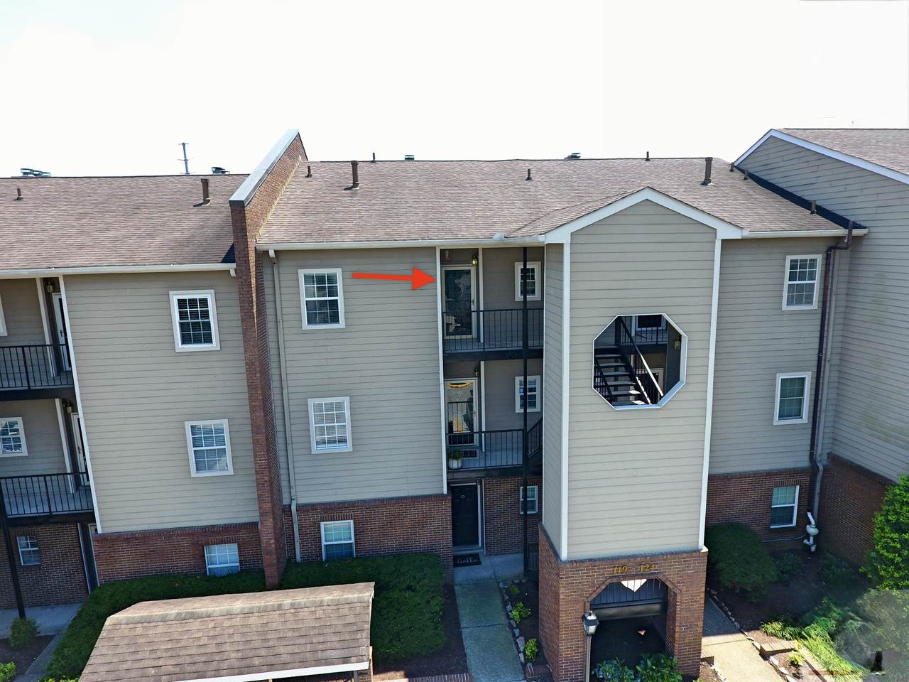 123 W End Pl - Photo 1