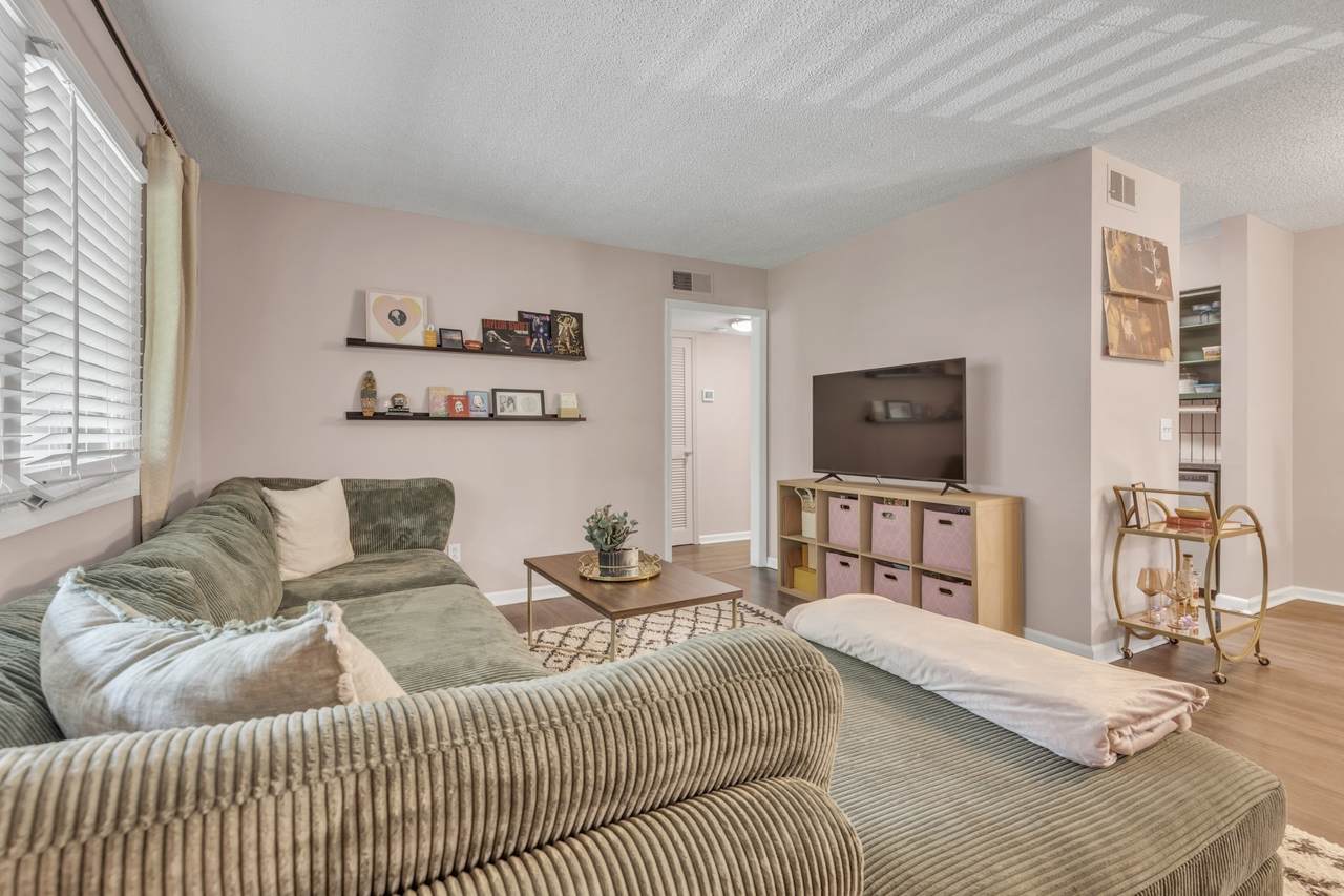 2929 Selena Dr - Photo 1