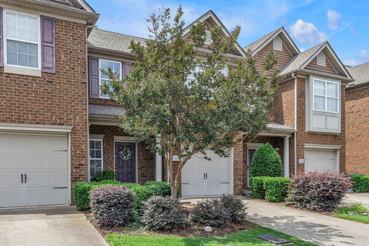 1530 Hamden Dr - Photo 1