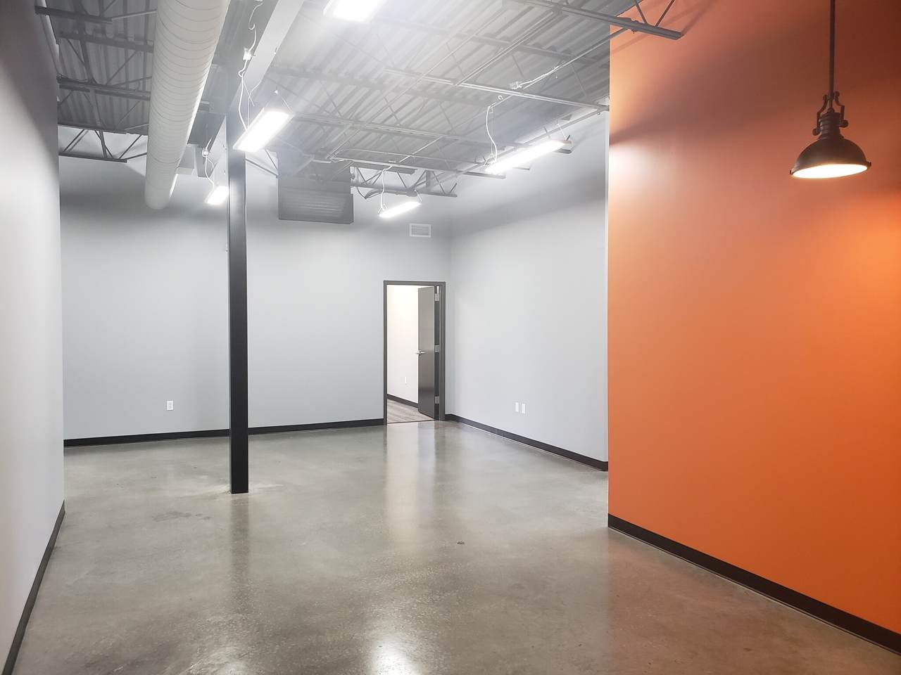 https://bt-photos.global.ssl.fastly.net/nashville/1280_boomver_1_RTC3070838-1.jpg
